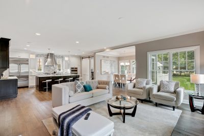 Who Does Remodelings